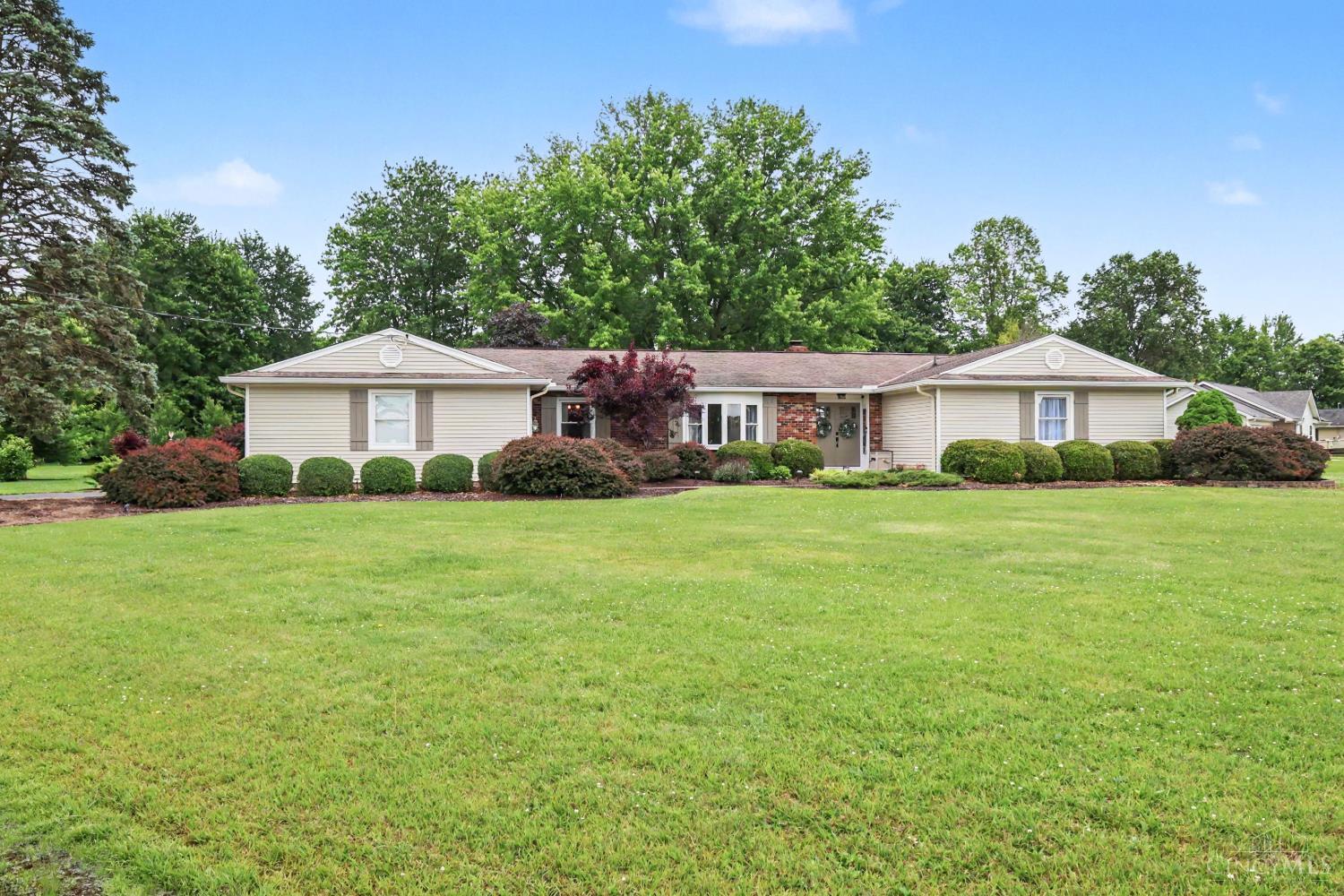 Homes for sale in Bethel, OH | 620 Georgia Dr, Bethel, OH 45106 | MLS# 1880451