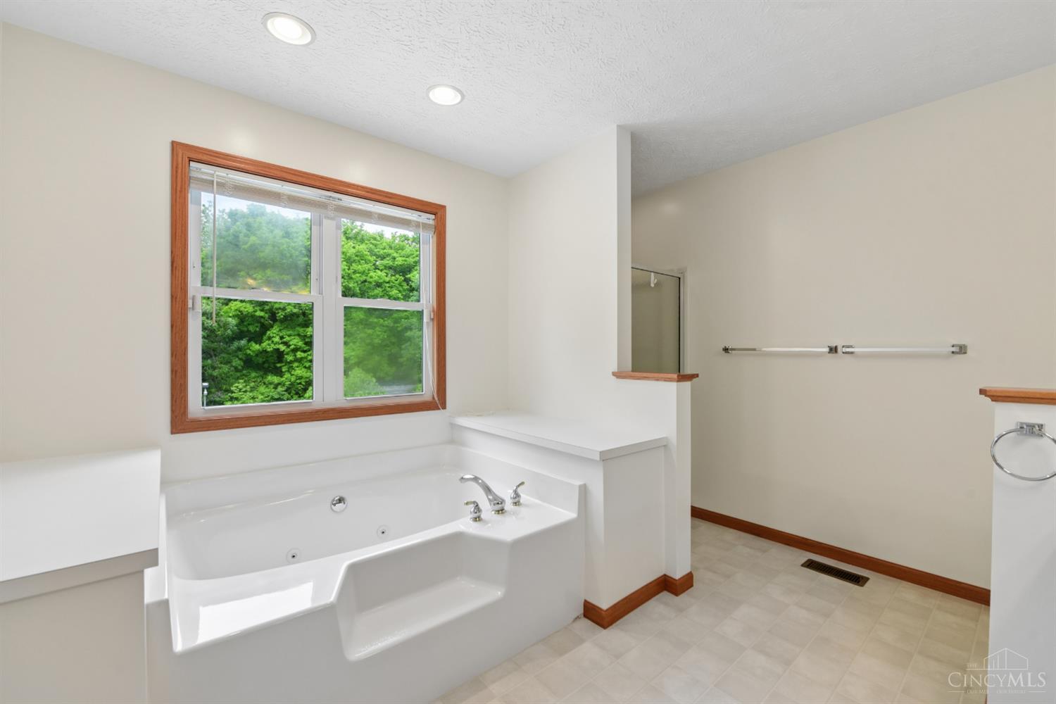 1109 Asbury Road, Anderson Twp, OH, 45255 — photo 45