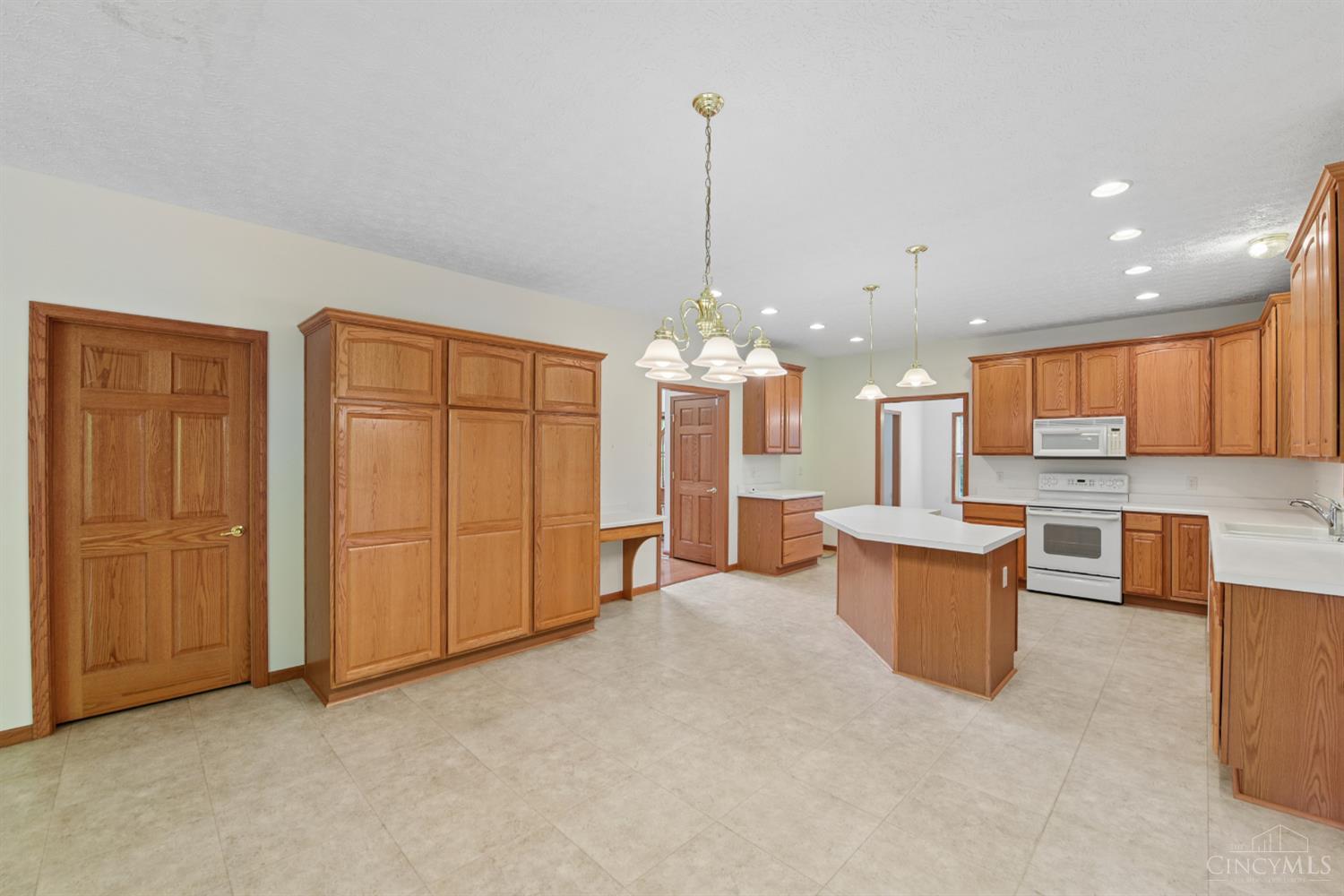 1109 Asbury Road, Anderson Twp, OH, 45255 — photo 23