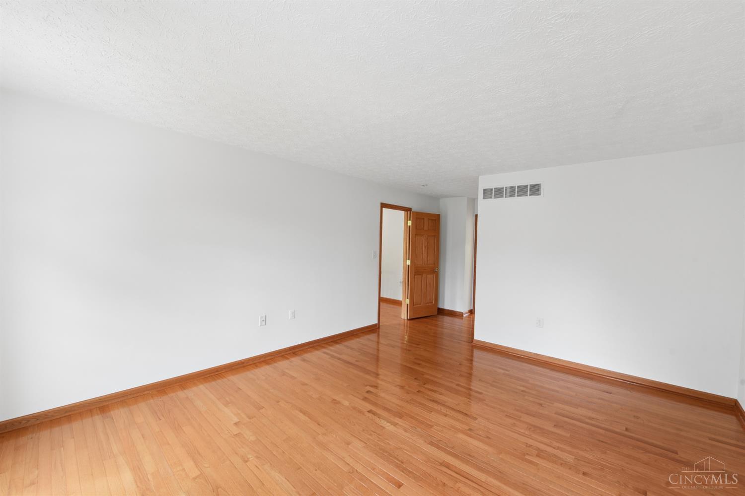 1109 Asbury Road, Anderson Twp, OH, 45255 — photo 40