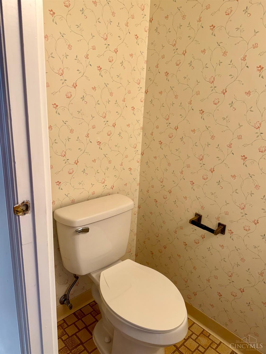 9531 Haddington Court, Colerain Twp, OH, 45251 — photo 13