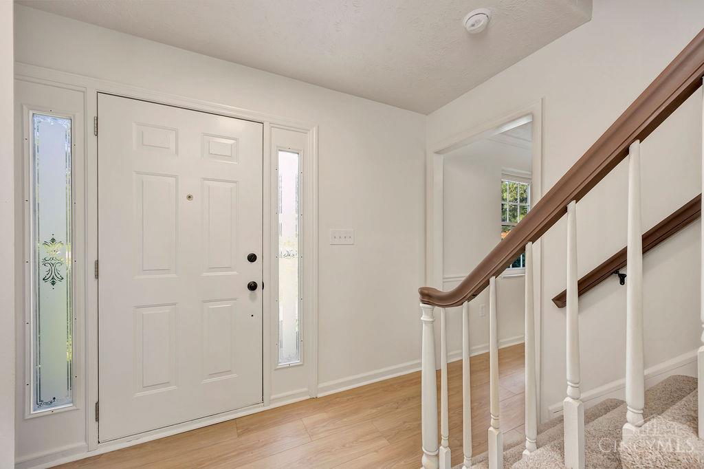 7764 Rolling Meadows Drive, West Chester, OH, 45069 — photo 5