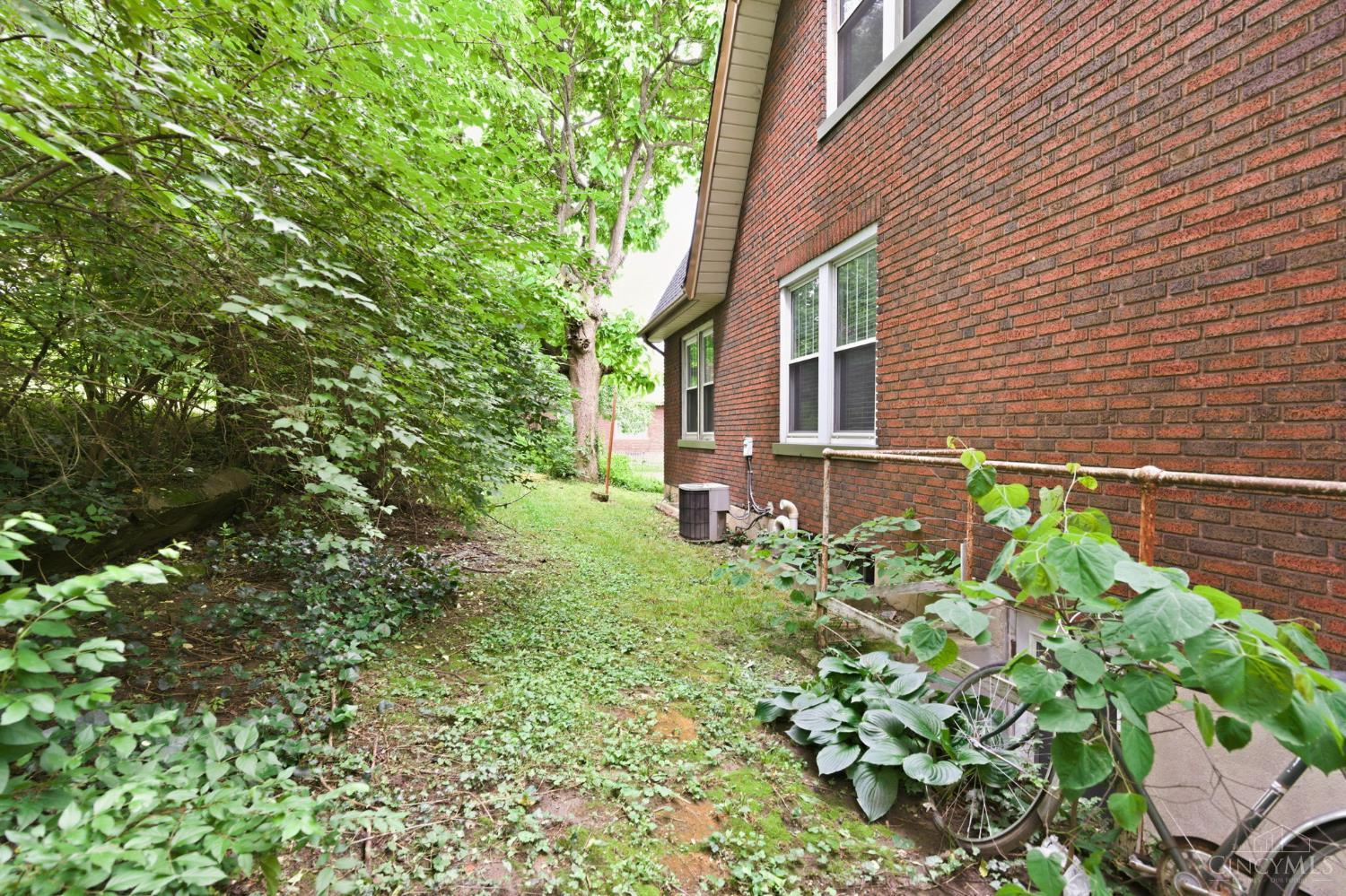 27 Phillips Avenue, St Bernard, OH, 45217 — photo 6