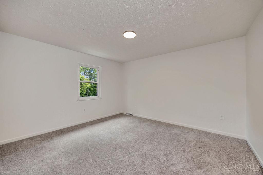 7764 Rolling Meadows Drive, West Chester, OH, 45069 — photo 37
