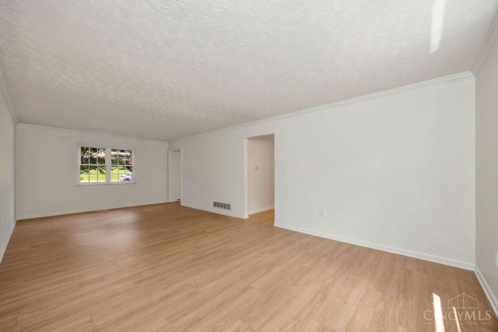 7764 Rolling Meadows Drive, West Chester, OH, 45069 — photo 9