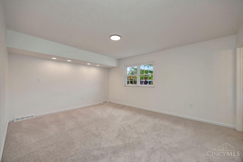 7764 Rolling Meadows Drive, West Chester, OH, 45069 — photo 33