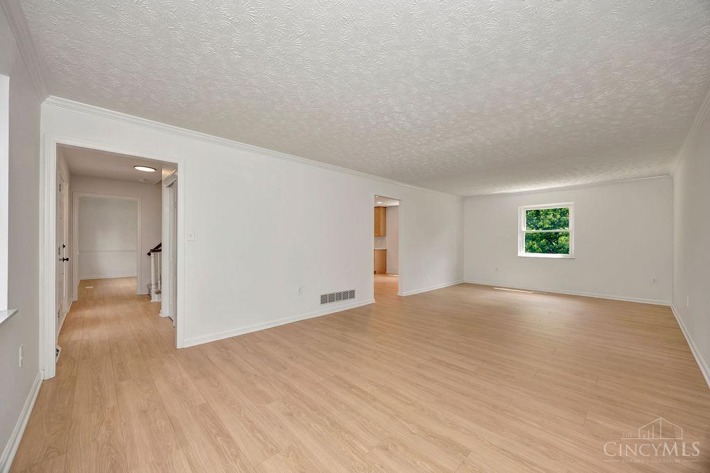7764 Rolling Meadows Drive, West Chester, OH, 45069 — photo 8