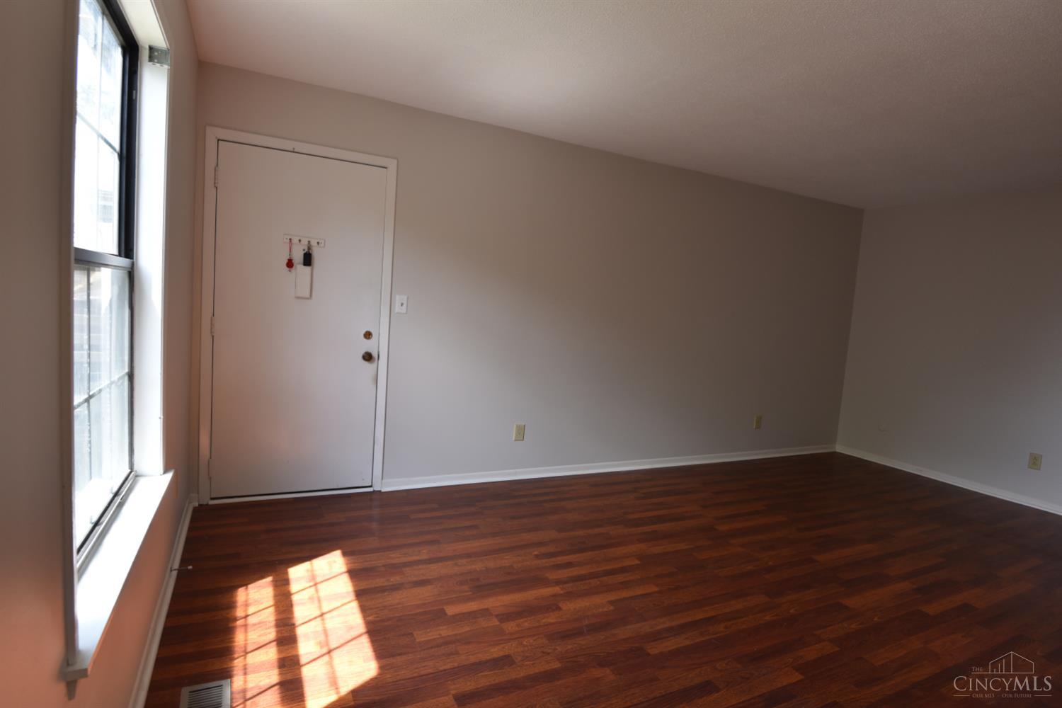 7767 Brams Hill Drive, Washington Twp, OH, 45459 — photo 9