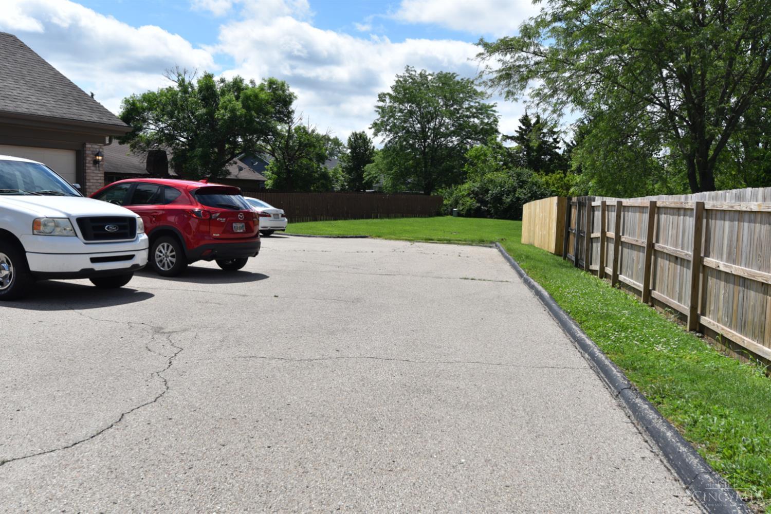 7767 Brams Hill Drive, Washington Twp, OH, 45459 — photo 6