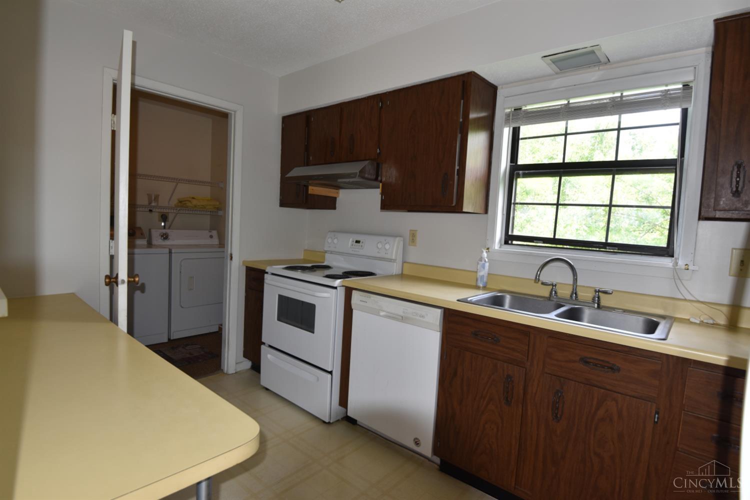 7767 Brams Hill Drive, Washington Twp, OH, 45459 — photo 12