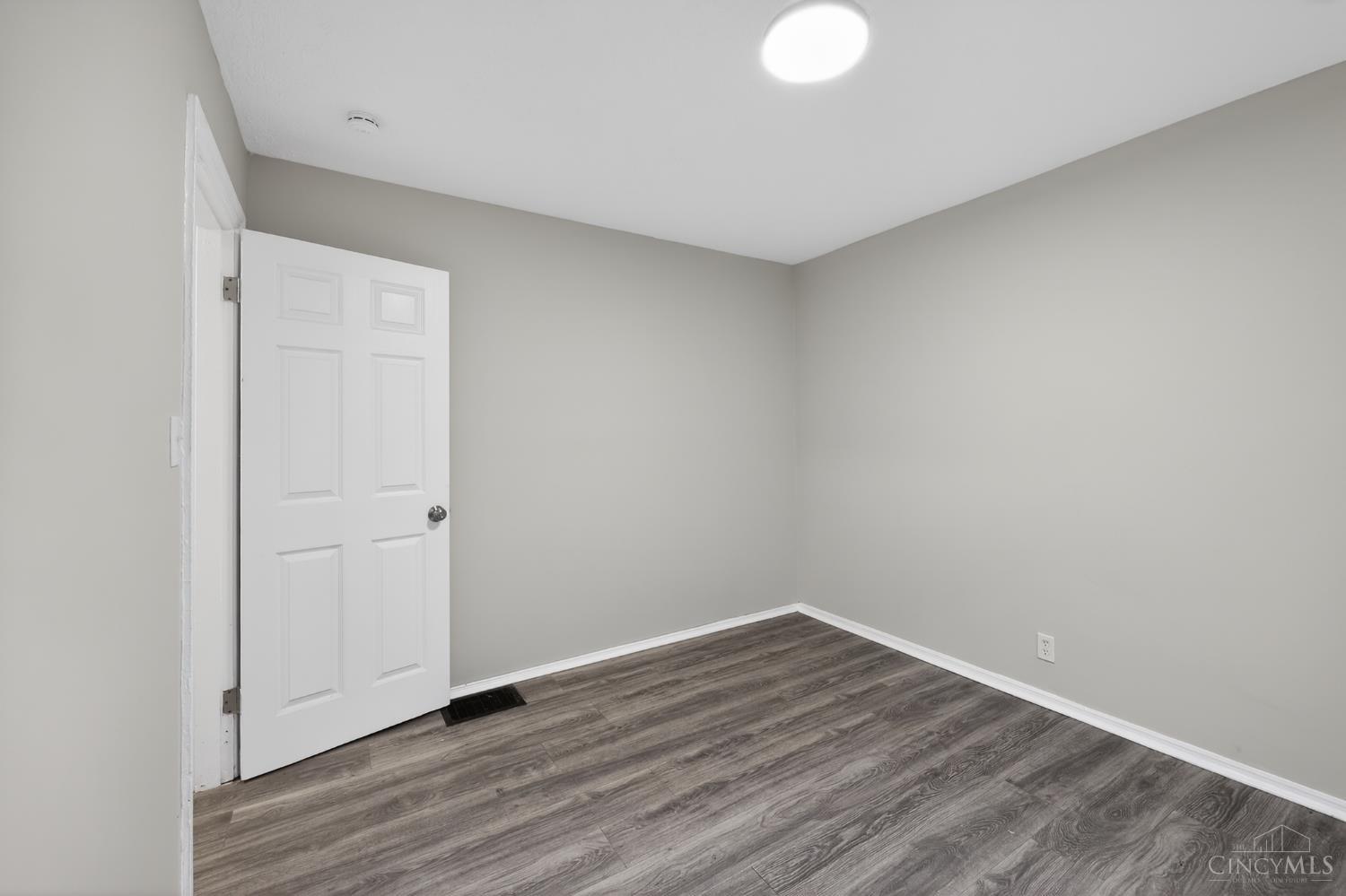 1818 Lawn Avenue, Cincinnati, OH, 45237 — photo 11