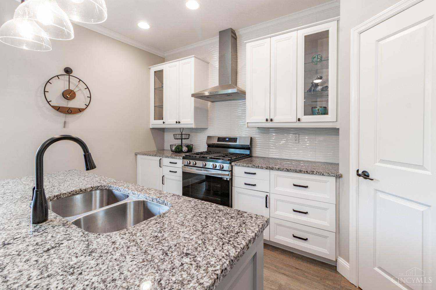 855 Sunrise Ridge Court, Hamilton Twp, OH, 45039 — photo 10
