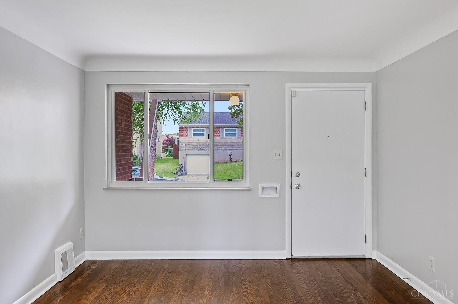 1723 Tuxworth Avenue, Cincinnati, OH, 45238 — photo 6