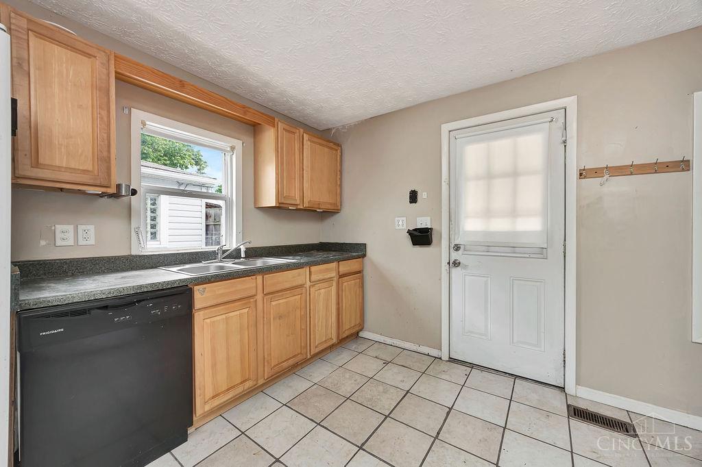 3120 Illinois Ave, Middletown, OH, 45042 — photo 9