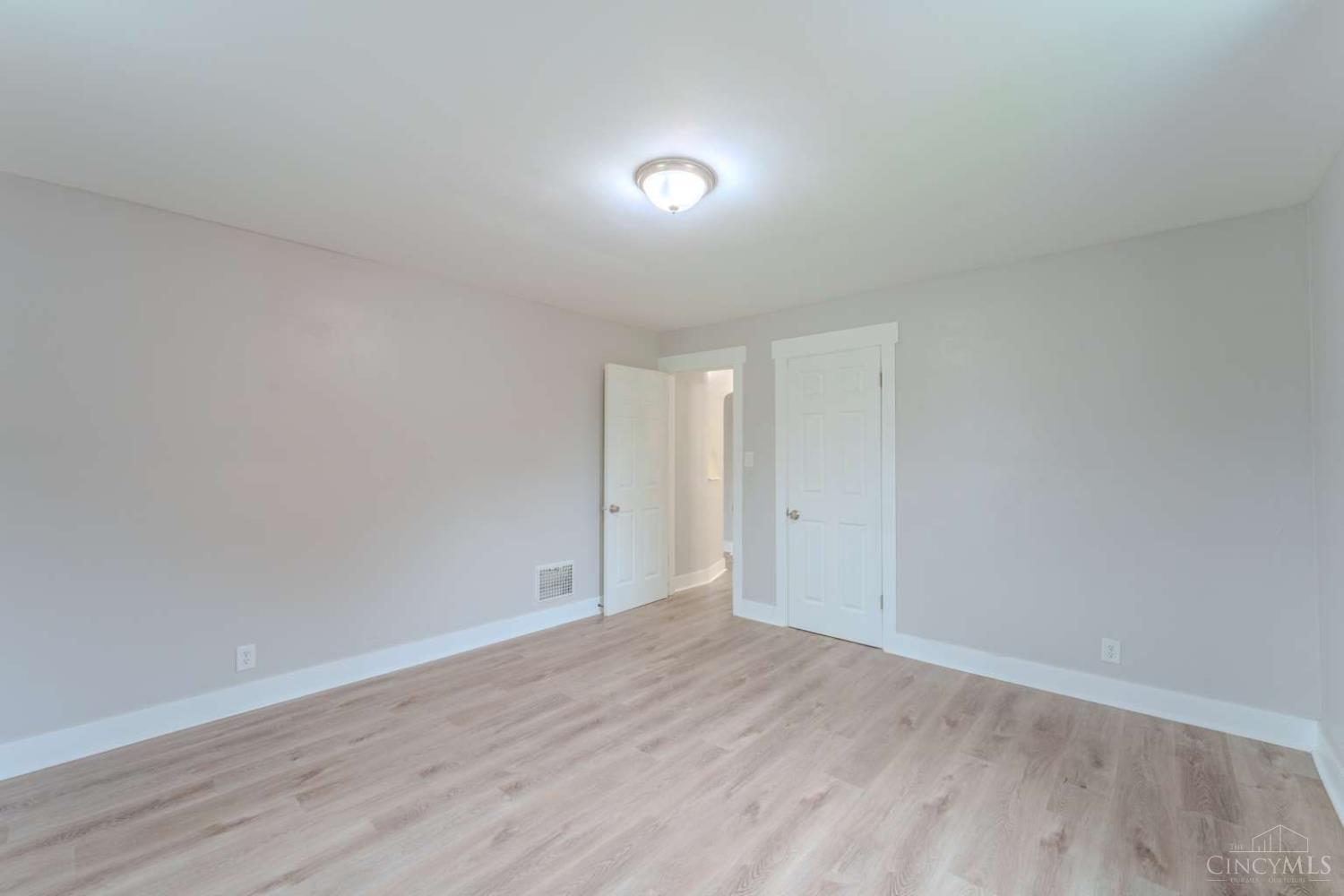 5612 Colerain Avenue, Cincinnati, OH, 45239 — photo 41