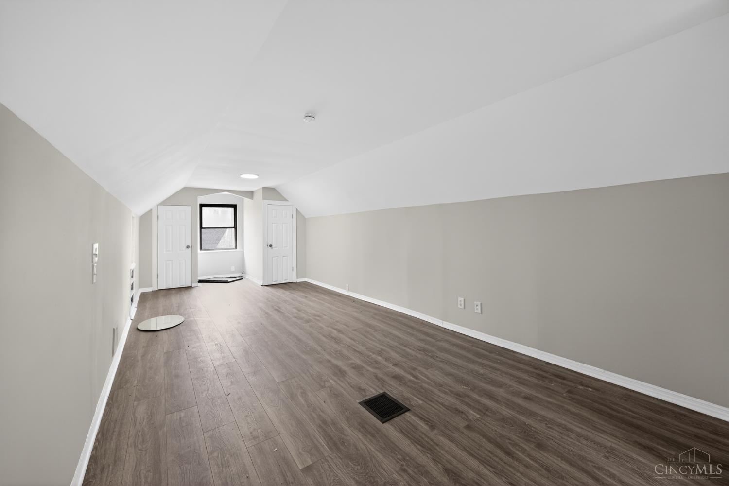 1818 Lawn Avenue, Cincinnati, OH, 45237 — photo 20