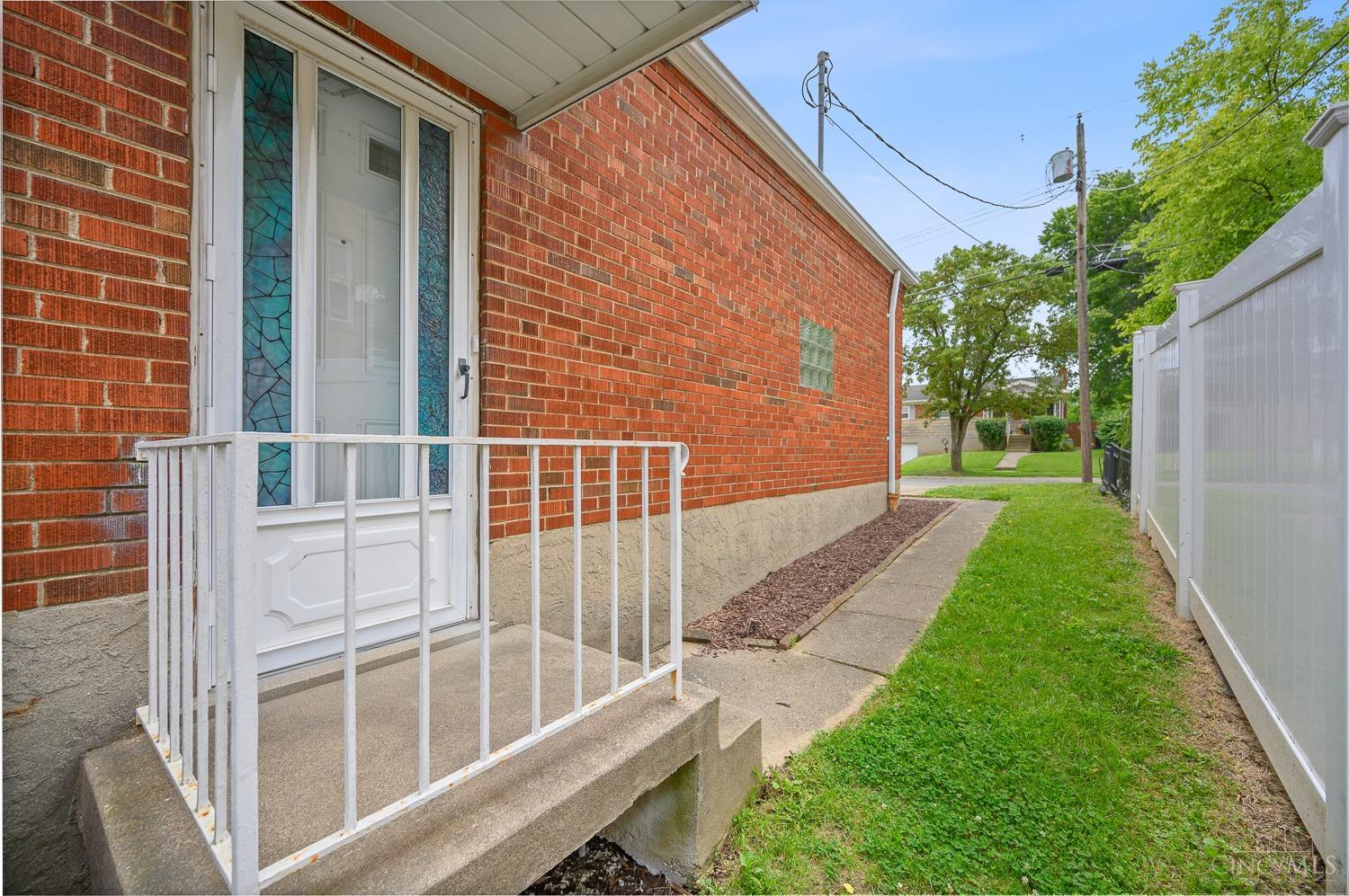 1723 Tuxworth Avenue, Cincinnati, OH, 45238 — photo 33