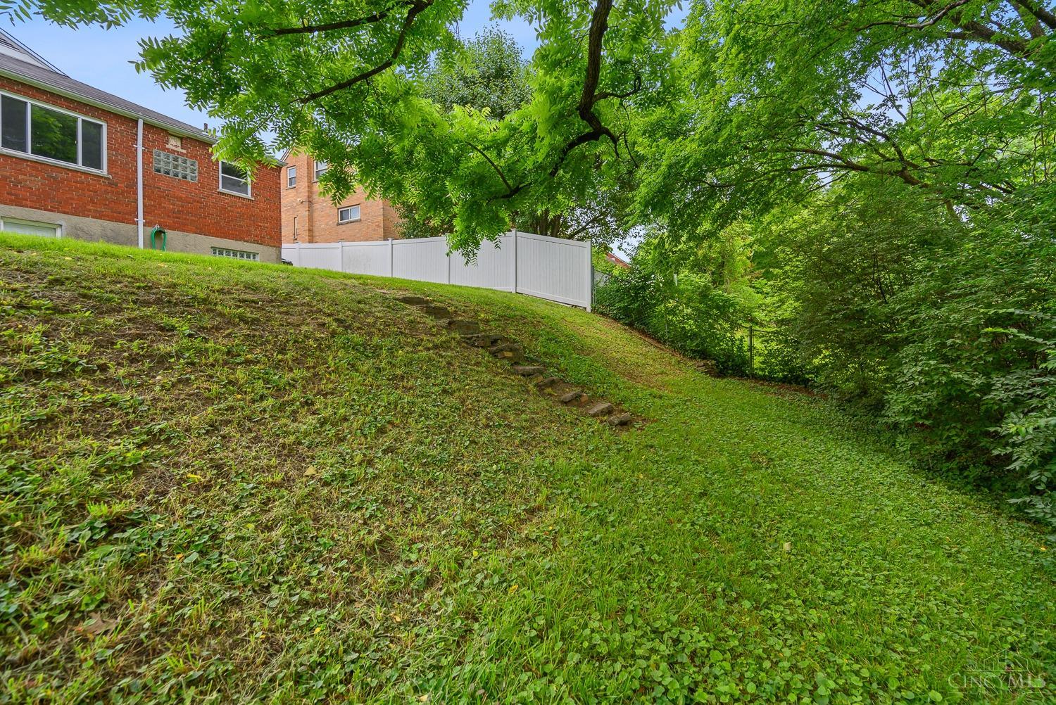 1723 Tuxworth Avenue, Cincinnati, OH, 45238 — photo 37
