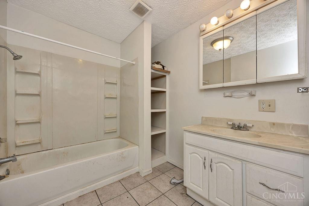 3120 Illinois Ave, Middletown, OH, 45042 — photo 4