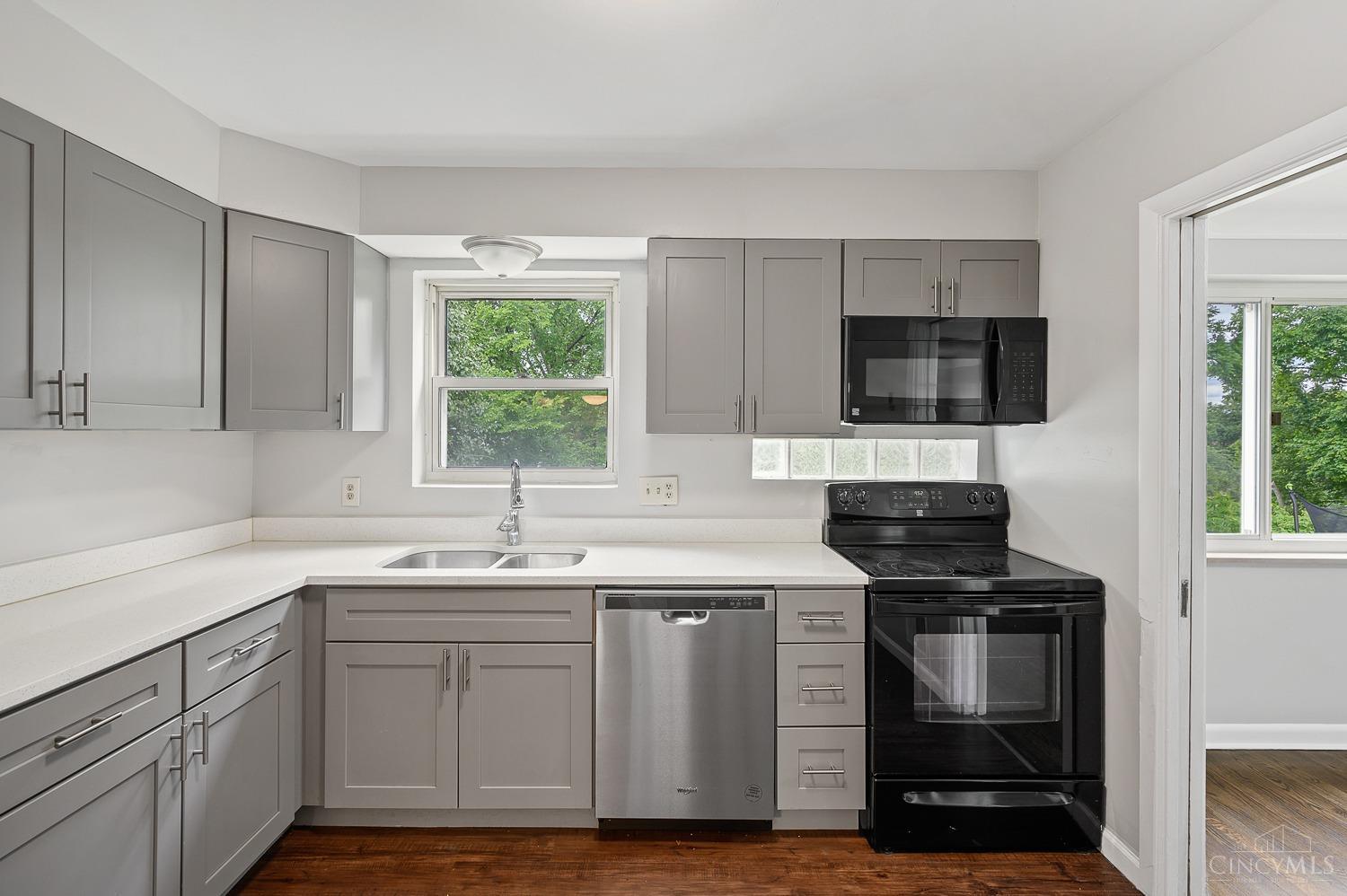 1723 Tuxworth Avenue, Cincinnati, OH, 45238 — photo 11