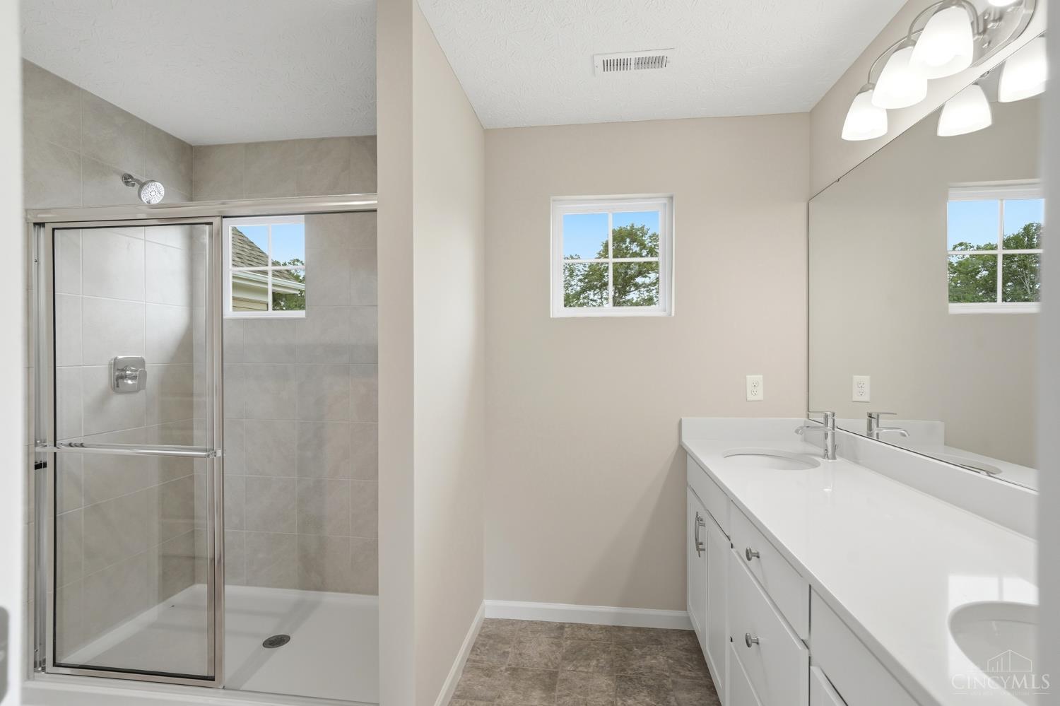 1204 Eagle Boulevard, Hamilton Twp, OH, 45039 — photo 21