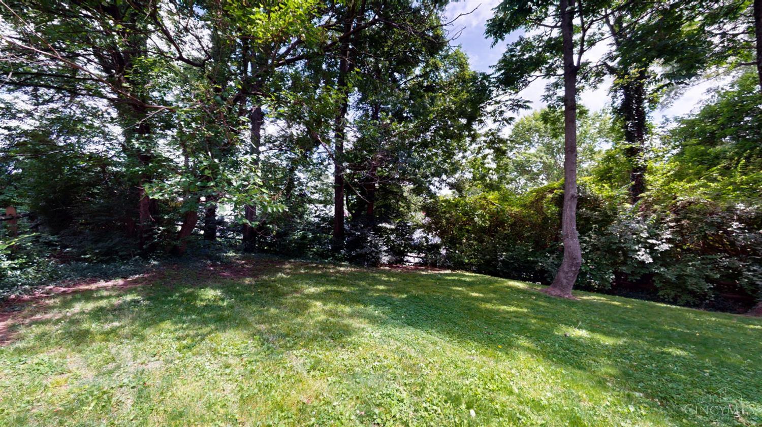 756 Clinton Springs Avenue, Cincinnati, OH, 45229 — photo 38