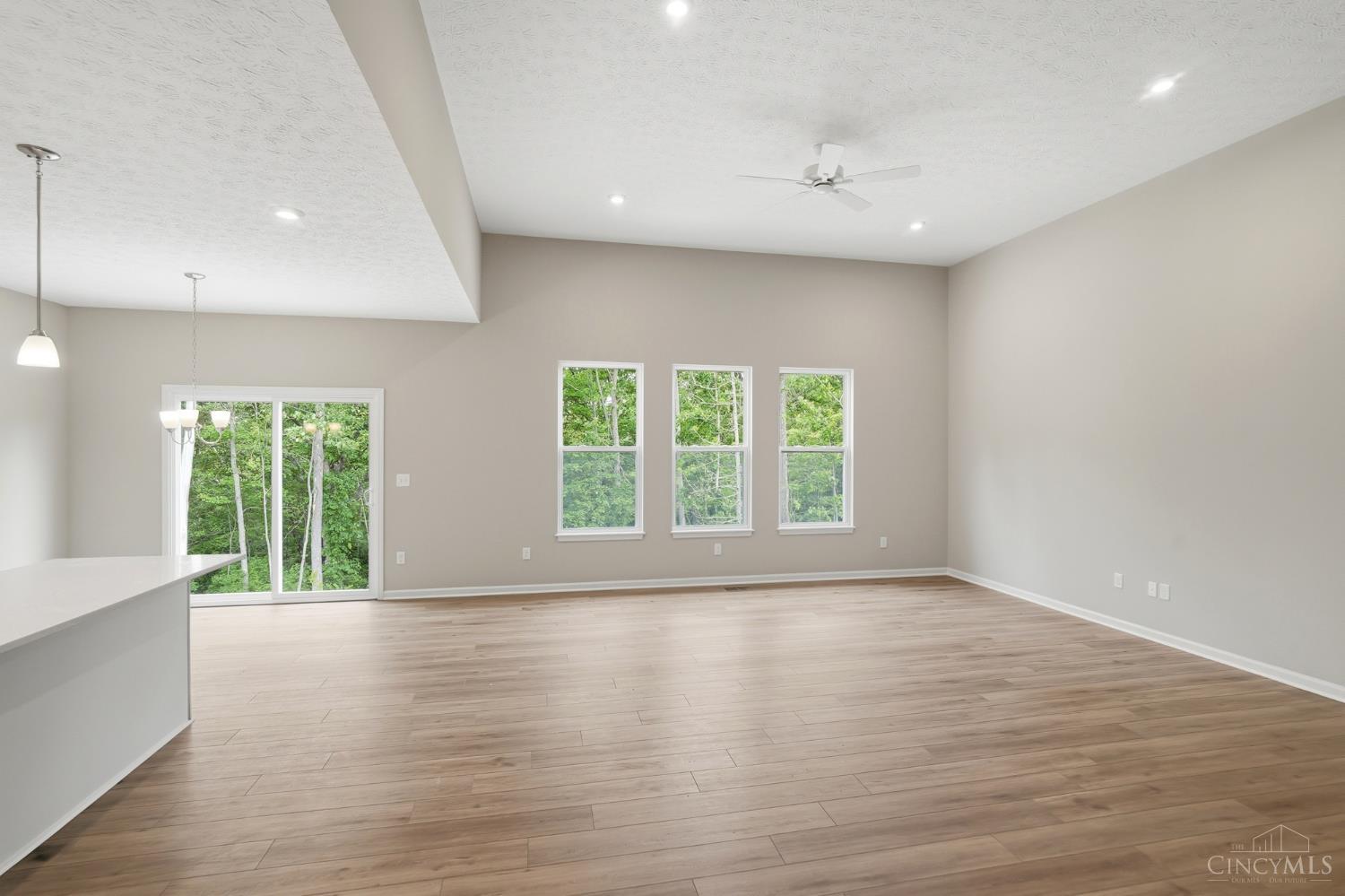 1180 Eagle Boulevard, Hamilton Twp, OH, 45039 — photo 7