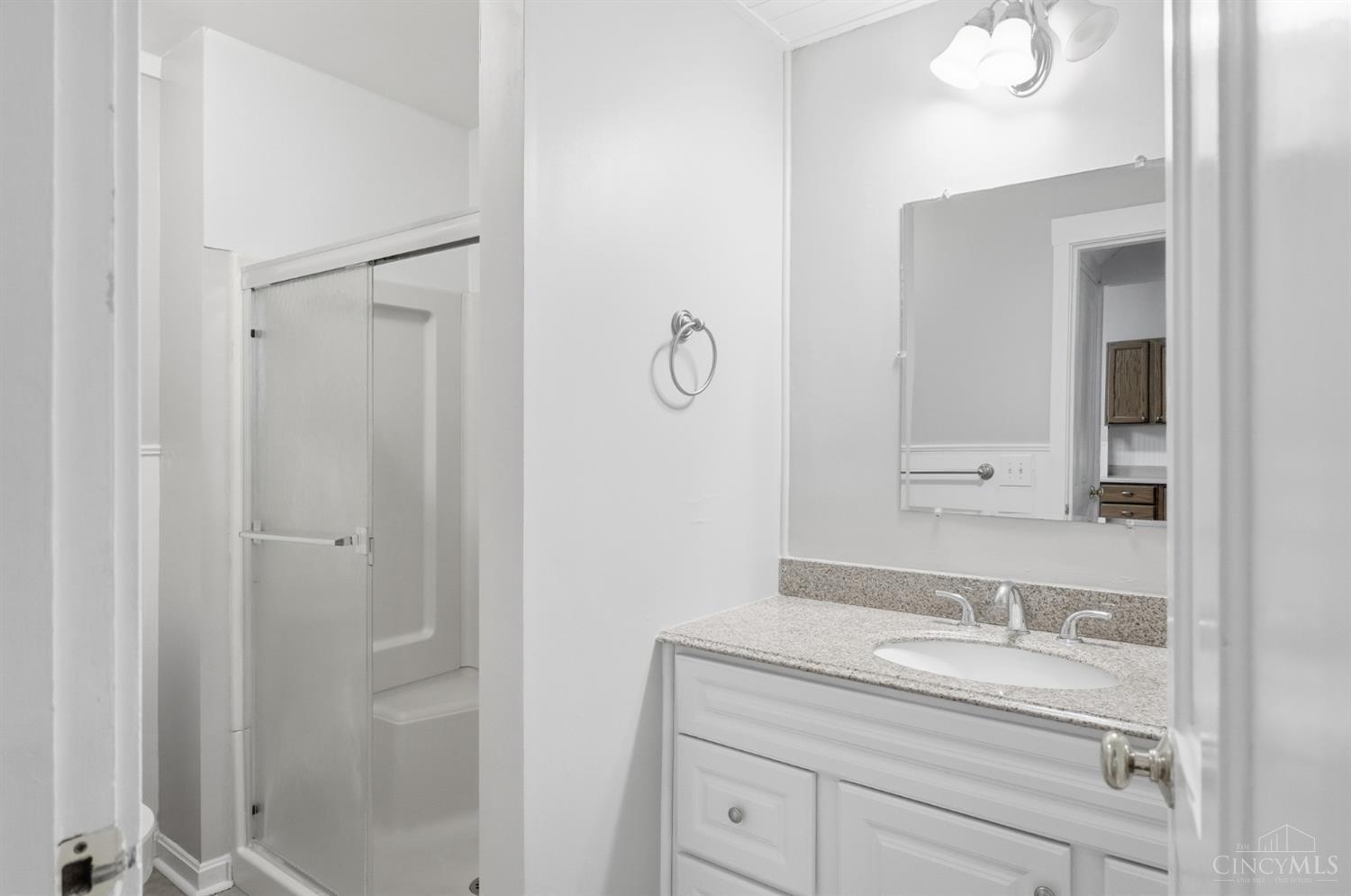 3774 Drake Avenue, Cincinnati, OH, 45209 — photo 14
