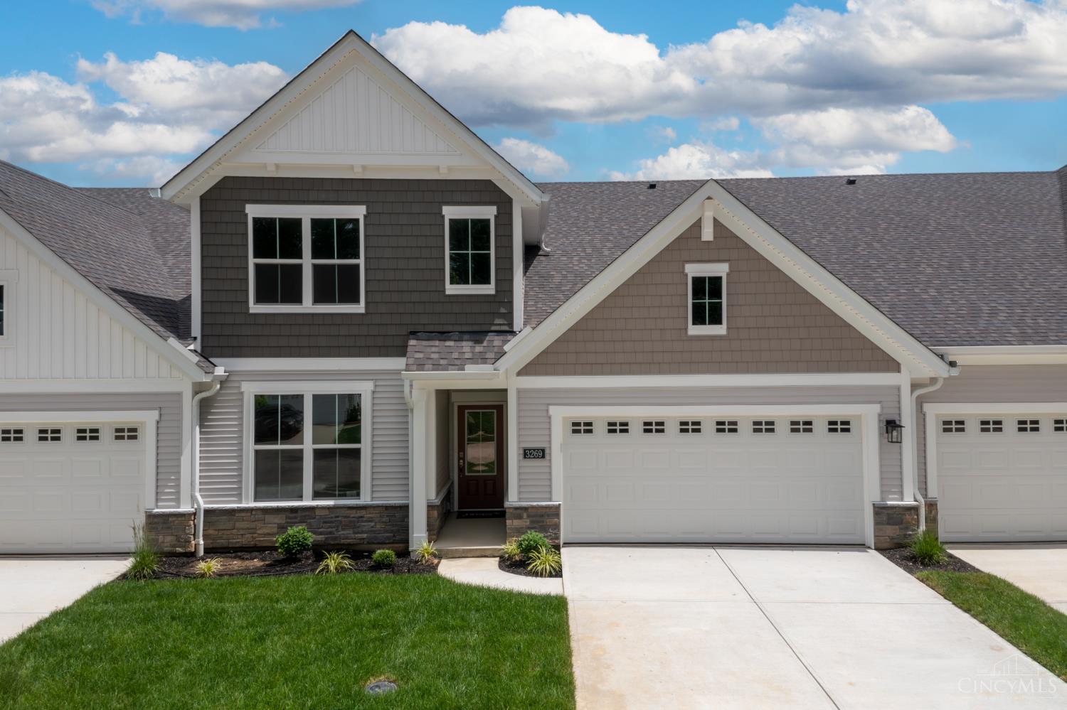 3269 Thoroughbred Drive, Goshen Twp, OH, 45140 — photo 2