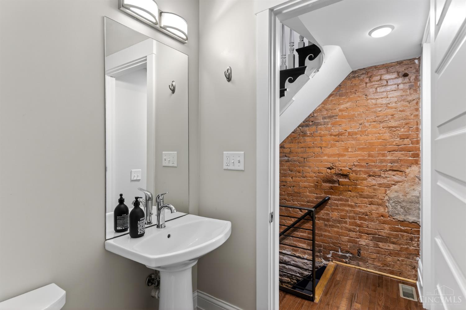 1008 Elm Street, Cincinnati, OH, 45202 — photo 12