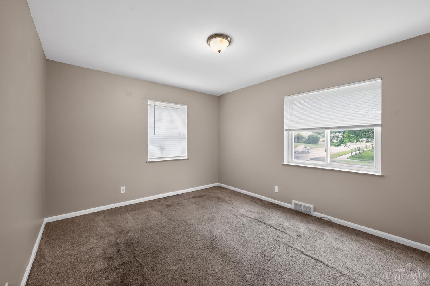8668 Daly Road, Springfield Twp., OH, 45231 — photo 5