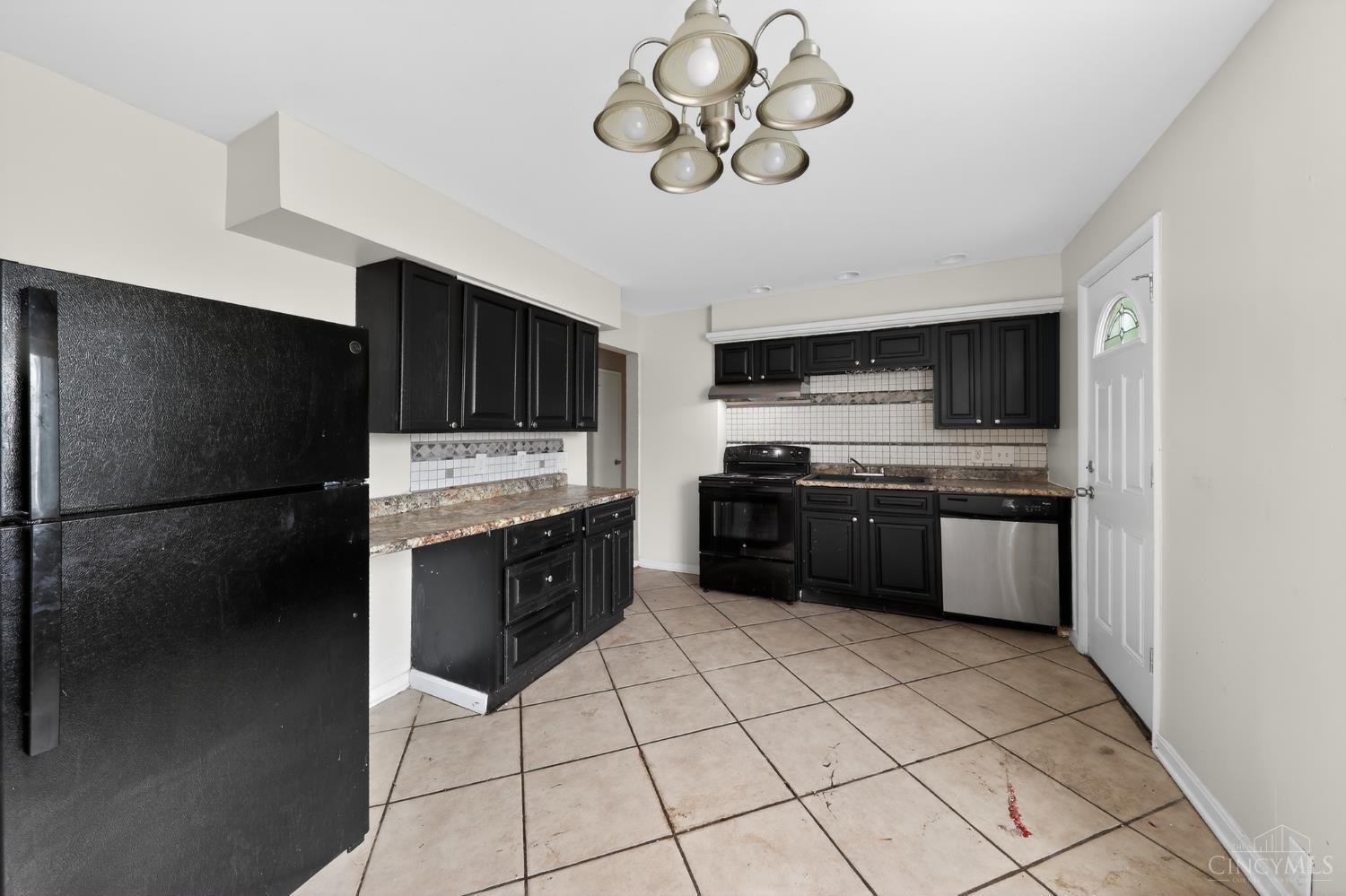 1600 Western Hills Lane, Green Twp, OH, 45238 — photo 9