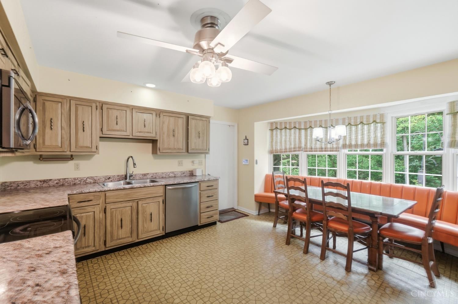 4 Beechurst Woods Lane, Green Twp, OH, 45233 — photo 11