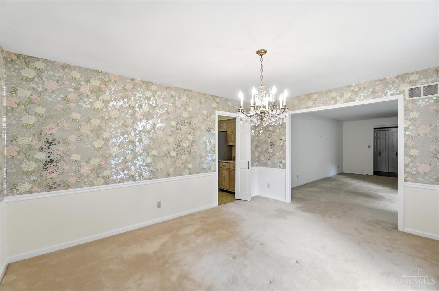 4 Beechurst Woods Lane, Green Twp, OH, 45233 — photo 10