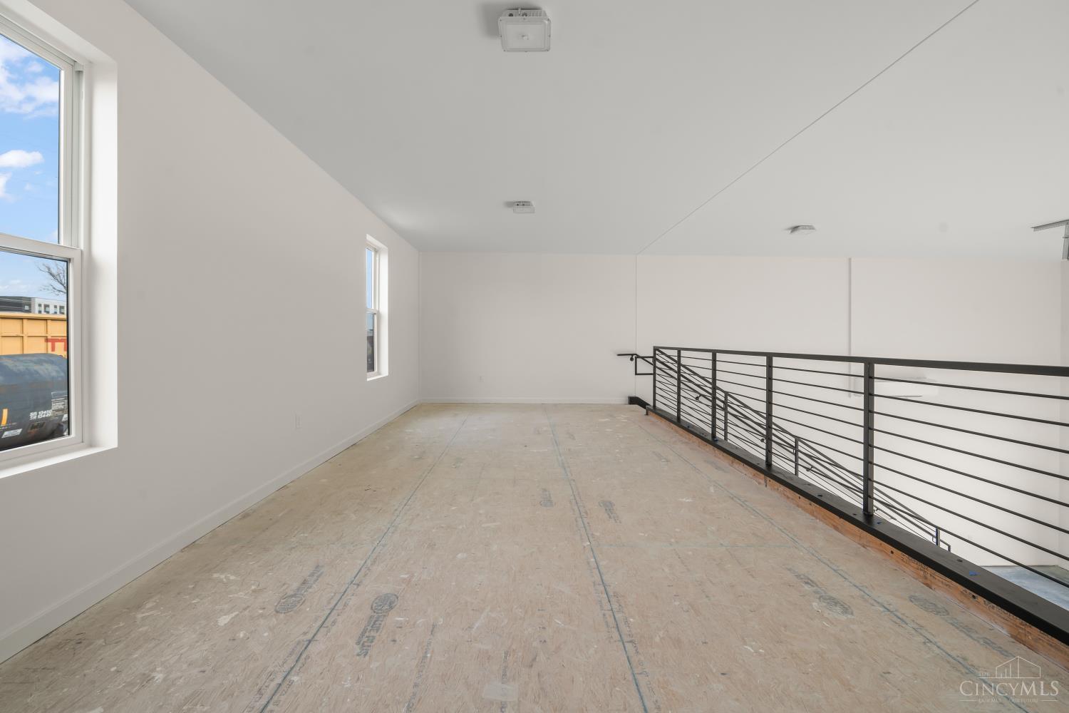 4477 Thirty Fourth Avenue #5, Cincinnati, OH, 45209 — photo 4