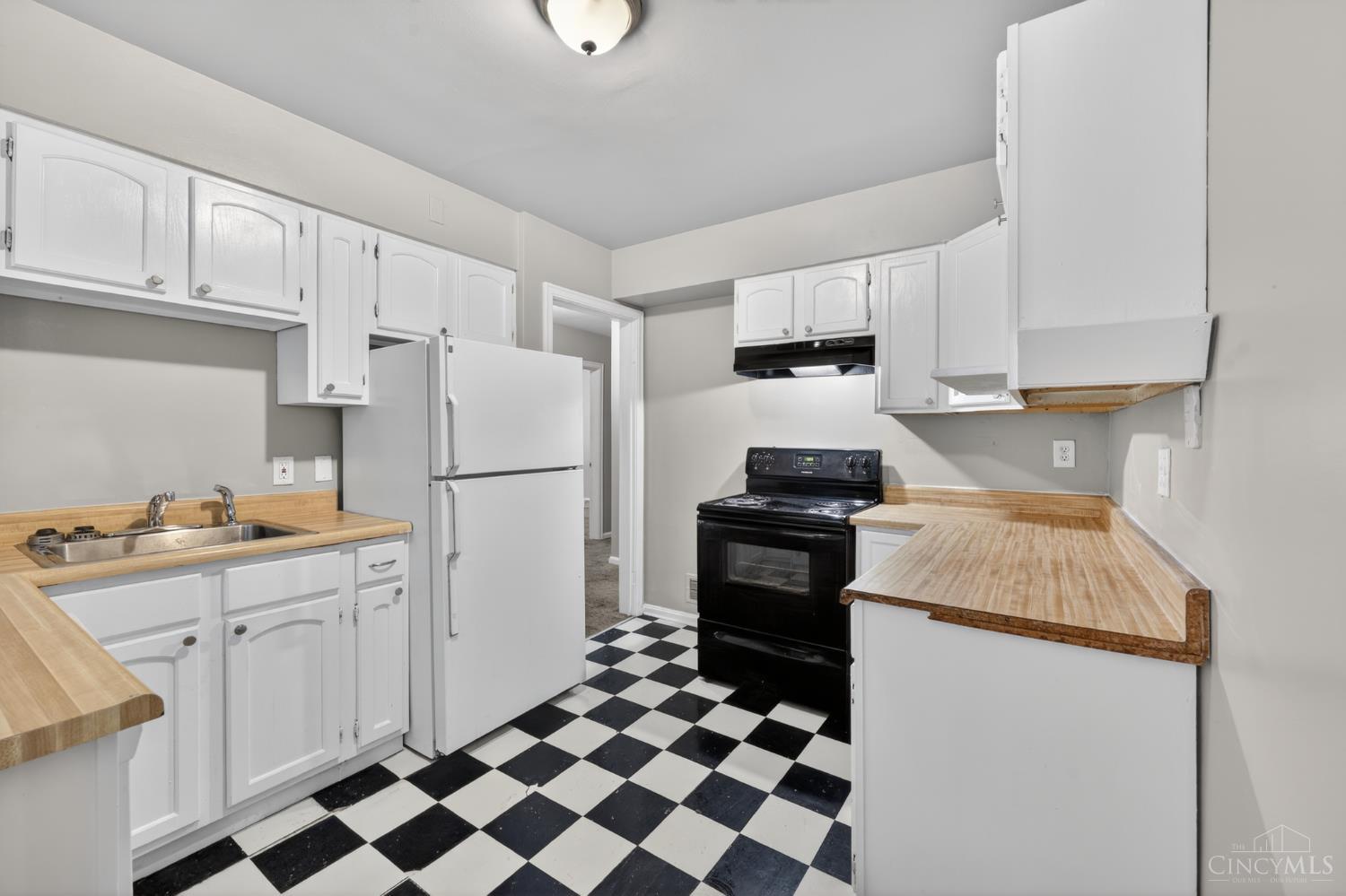 8668 Daly Road, Springfield Twp., OH, 45231 — photo 18