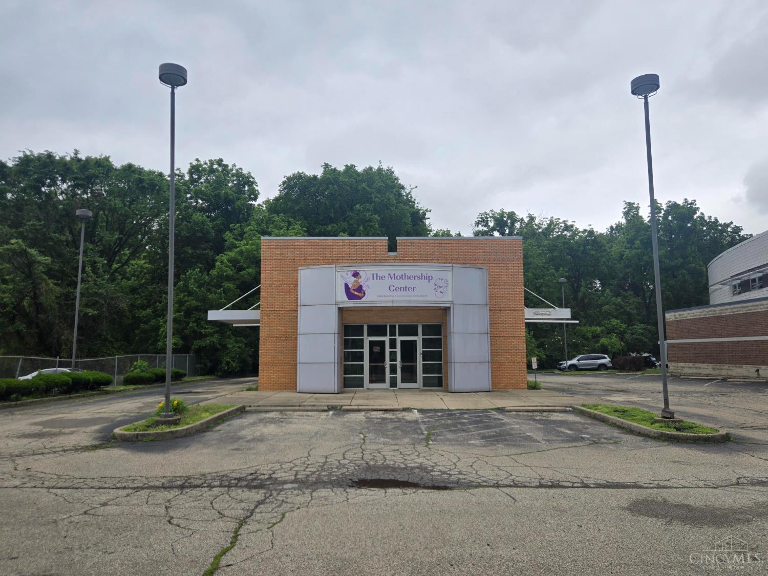 4365 Reading Road, Cincinnati, OH, 45229
