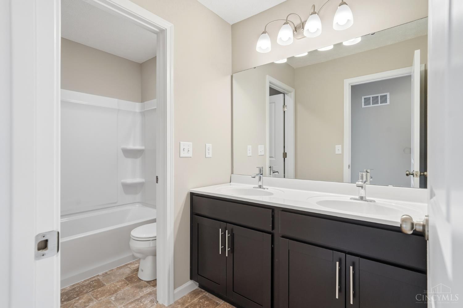 1180 Eagle Boulevard, Hamilton Twp, OH, 45039 — photo 22