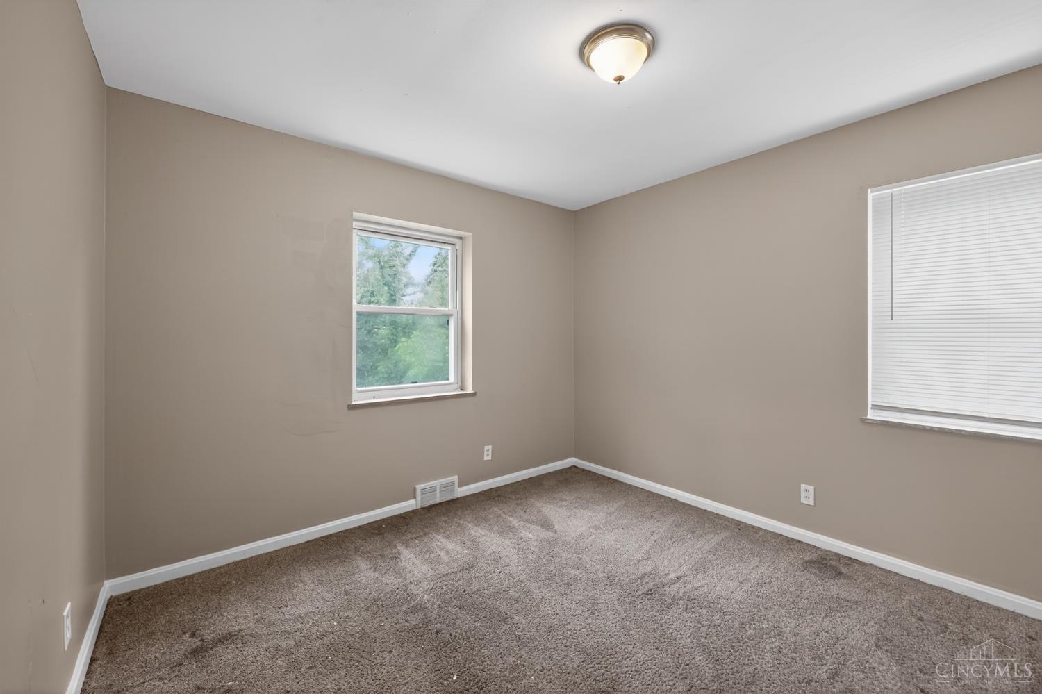 8668 Daly Road, Springfield Twp., OH, 45231 — photo 10