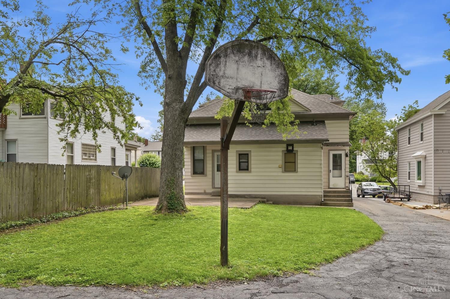 3774 Drake Avenue, Cincinnati, OH, 45209 — photo 30