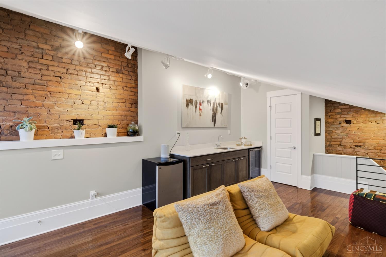 1008 Elm Street, Cincinnati, OH, 45202 — photo 33