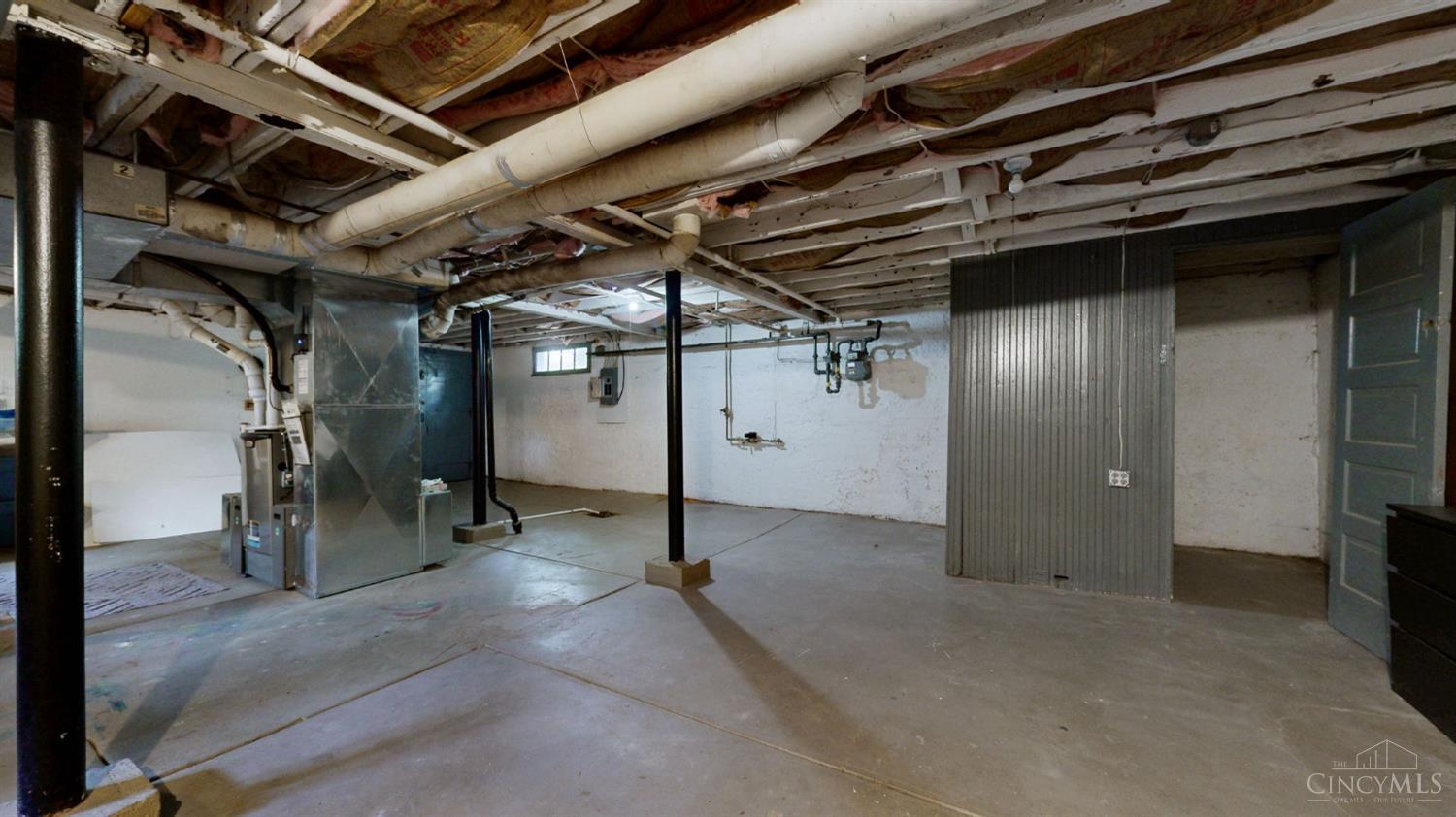 756 Clinton Springs Avenue, Cincinnati, OH, 45229 — photo 33