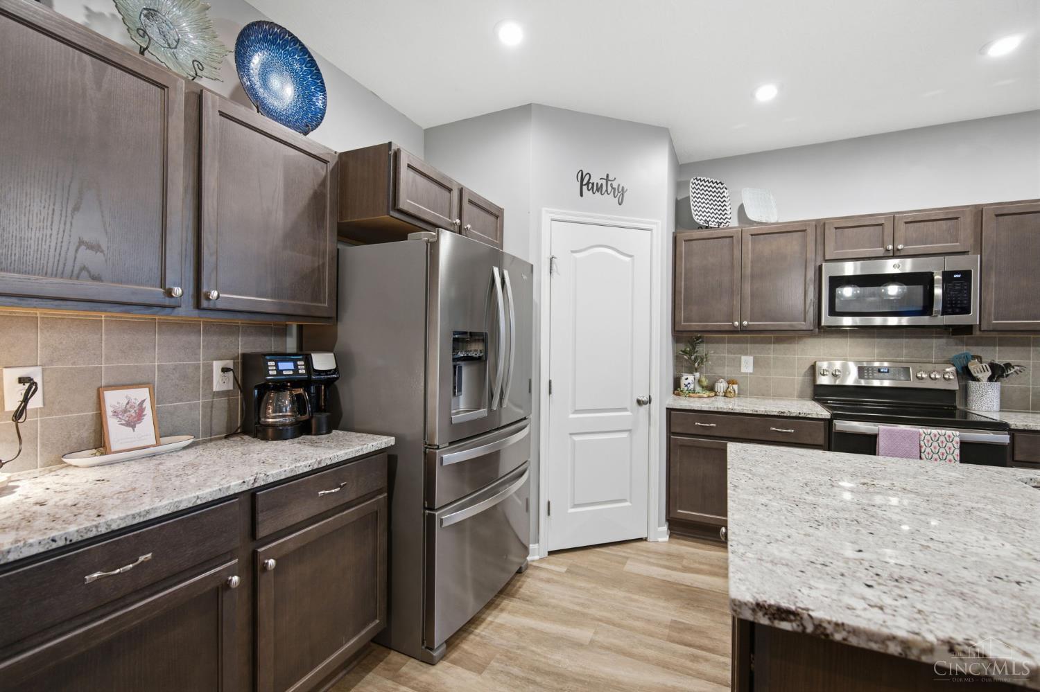 5114 Renaissance Park Drive, Middletown, OH, 45005 — photo 16