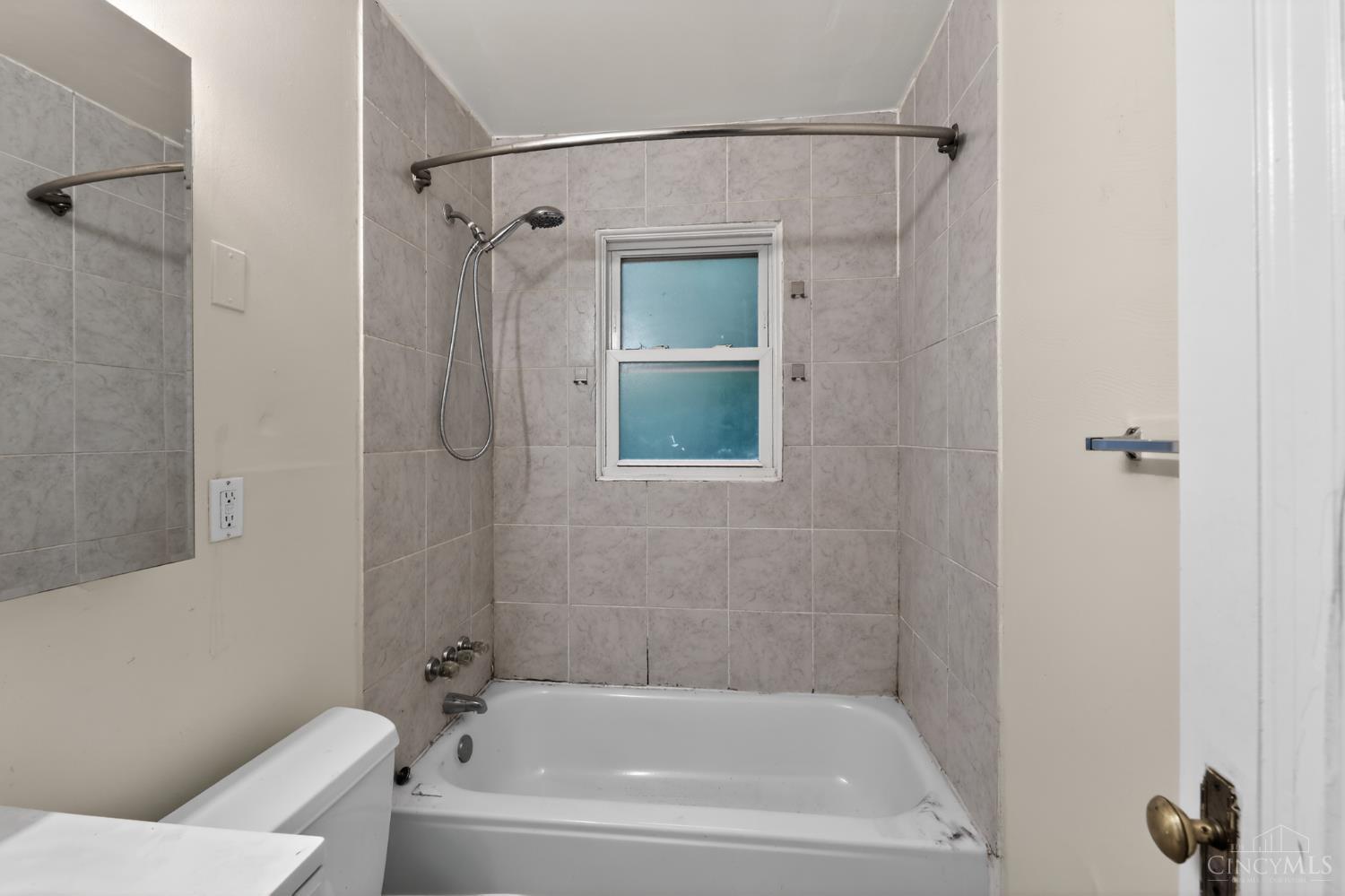 1866 Ashbrook Drive, Cincinnati, OH, 45238 — photo 17