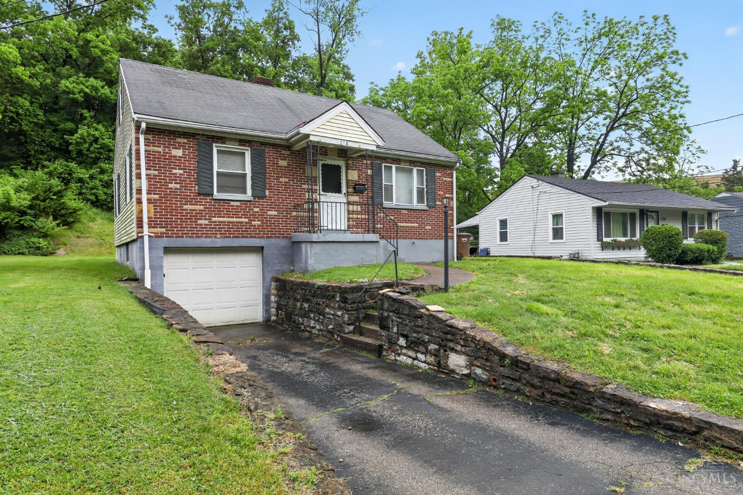 218 Ridgeway Road, Cincinnati, OH, 45216