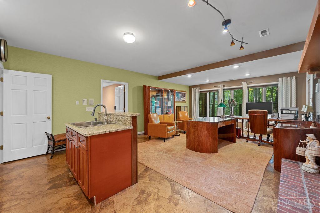 7883 Chestershire Drive, West Chester, OH, 45241 — photo 39