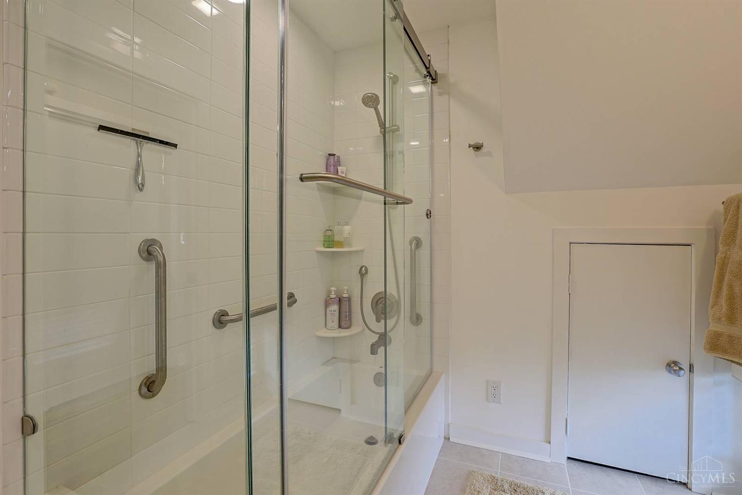 1022 Hatch Street, Cincinnati, OH, 45202 — photo 29