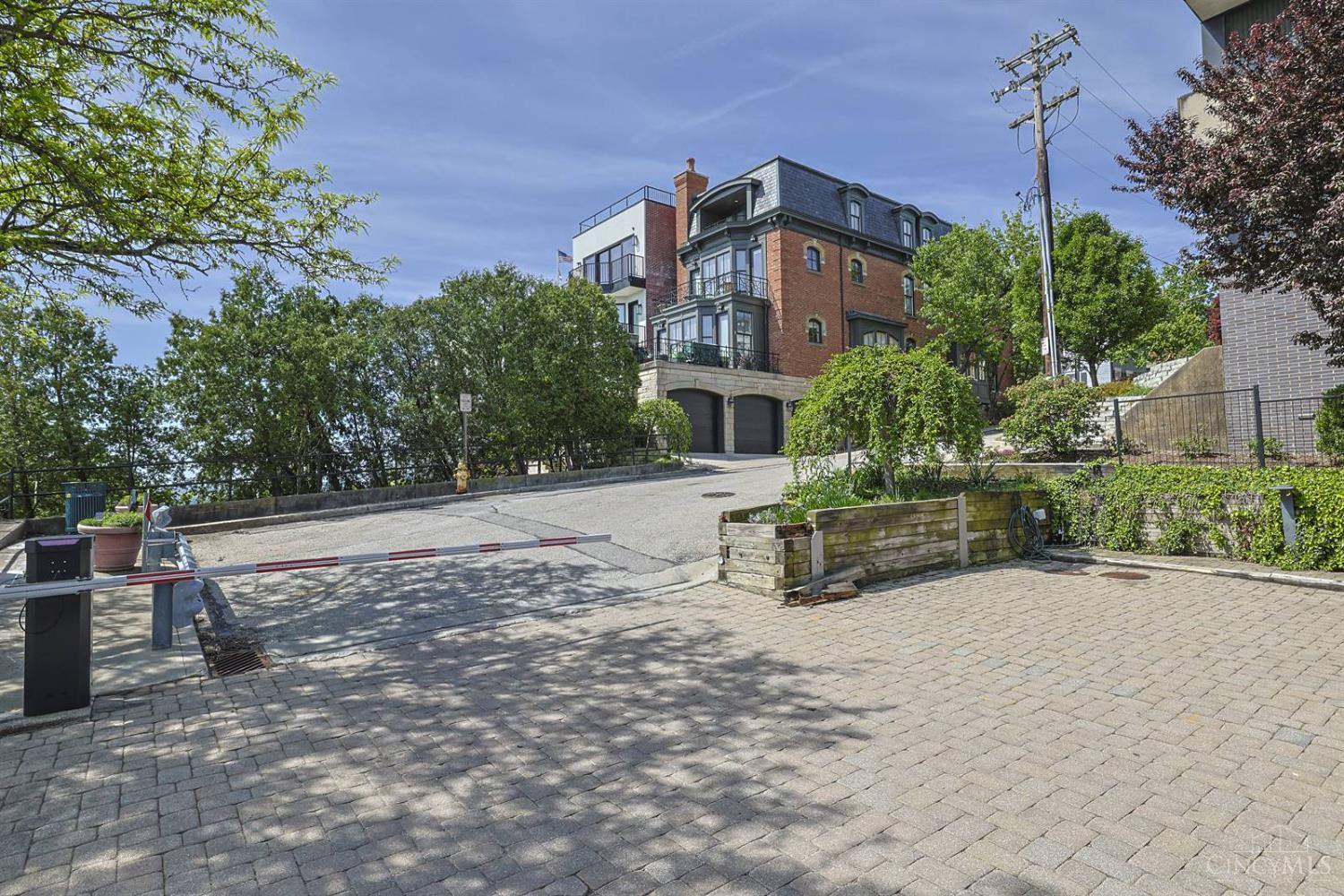 1022 Hatch Street, Cincinnati, OH, 45202 — photo 46