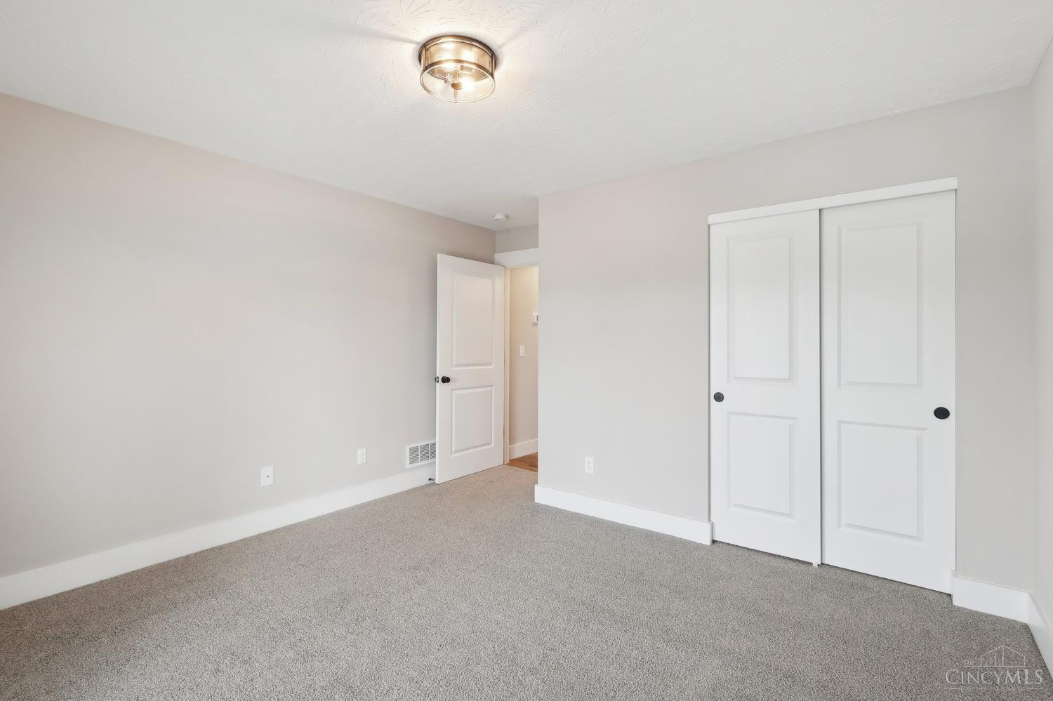 5019 Waterford Lane, Middletown, OH, 45042 — photo 28