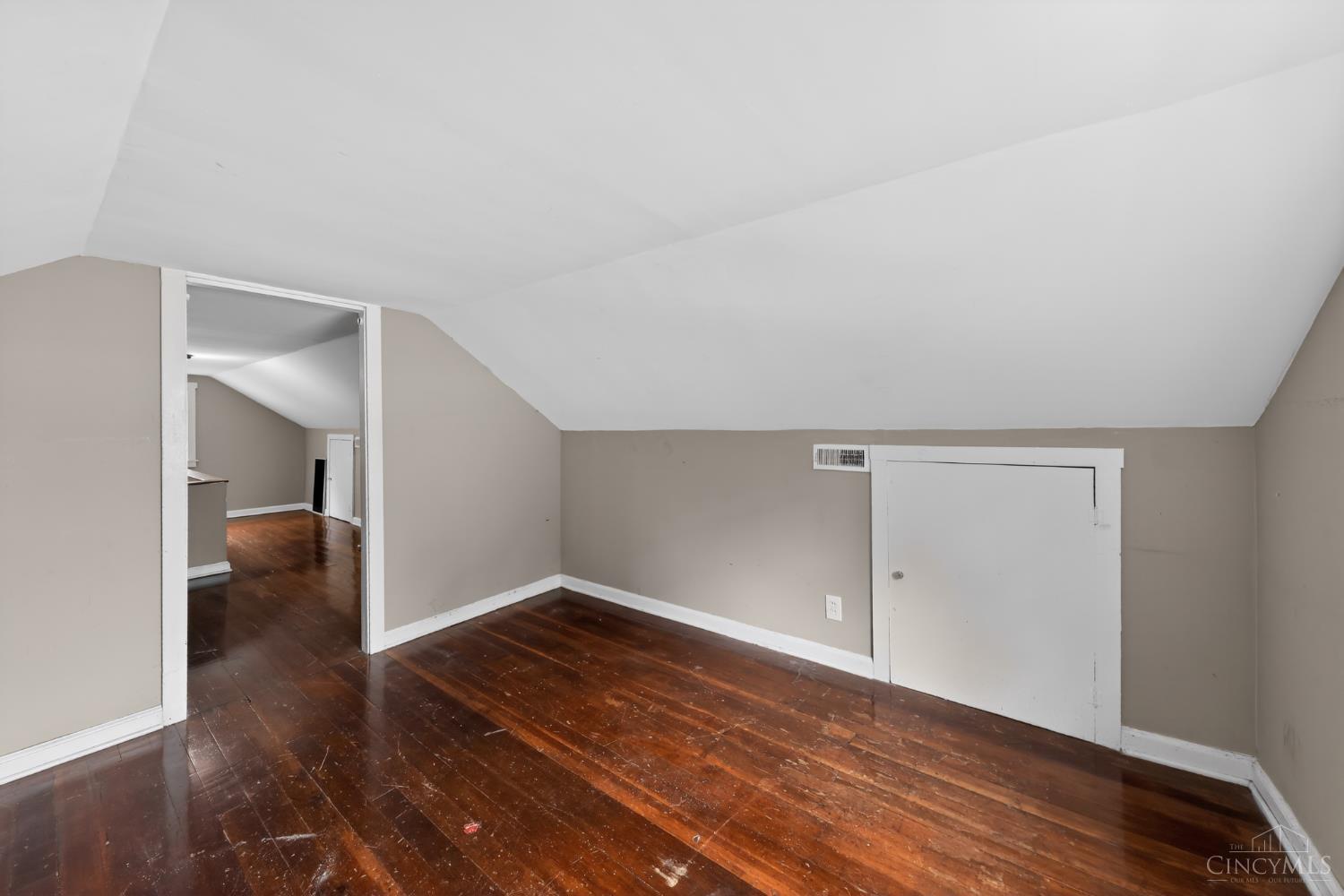 218 Ridgeway Road, Cincinnati, OH, 45216 — photo 19